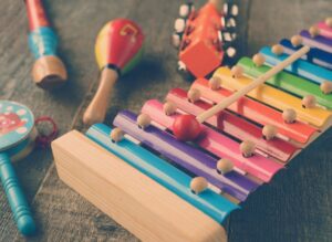 verschiedene Musikinstrumente für Kinder